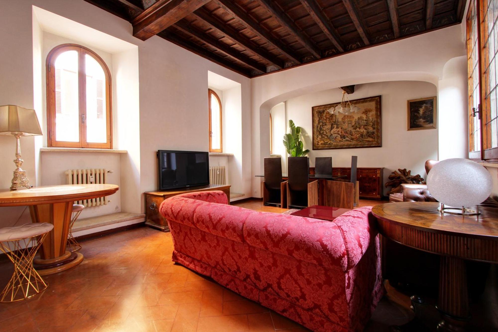 Apartment Centro Storico - Palazzo Avila '500 Rome